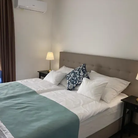 Philip Noir Révfülöp