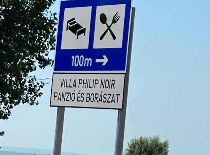 Otel Philip Noir *