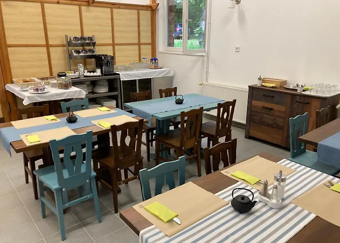 Philip Noir מלון